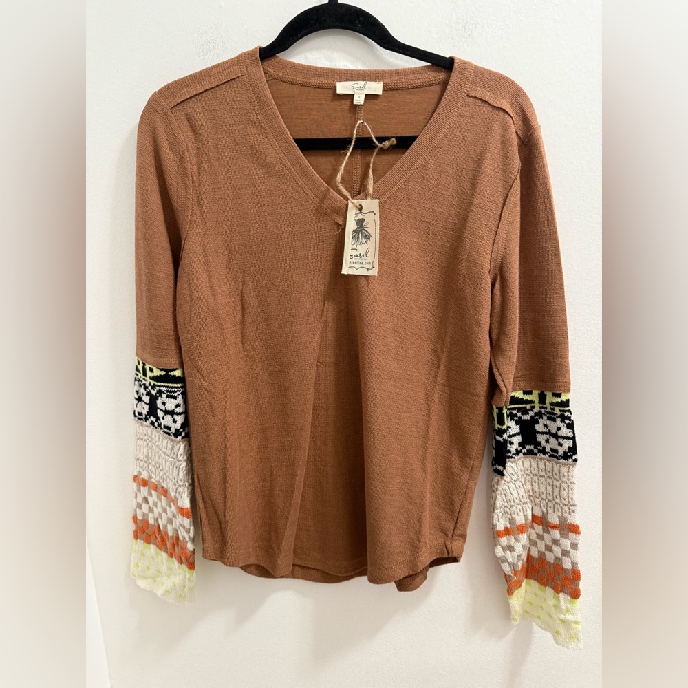 Easel Brown Sweater with Multicolor Sleeves